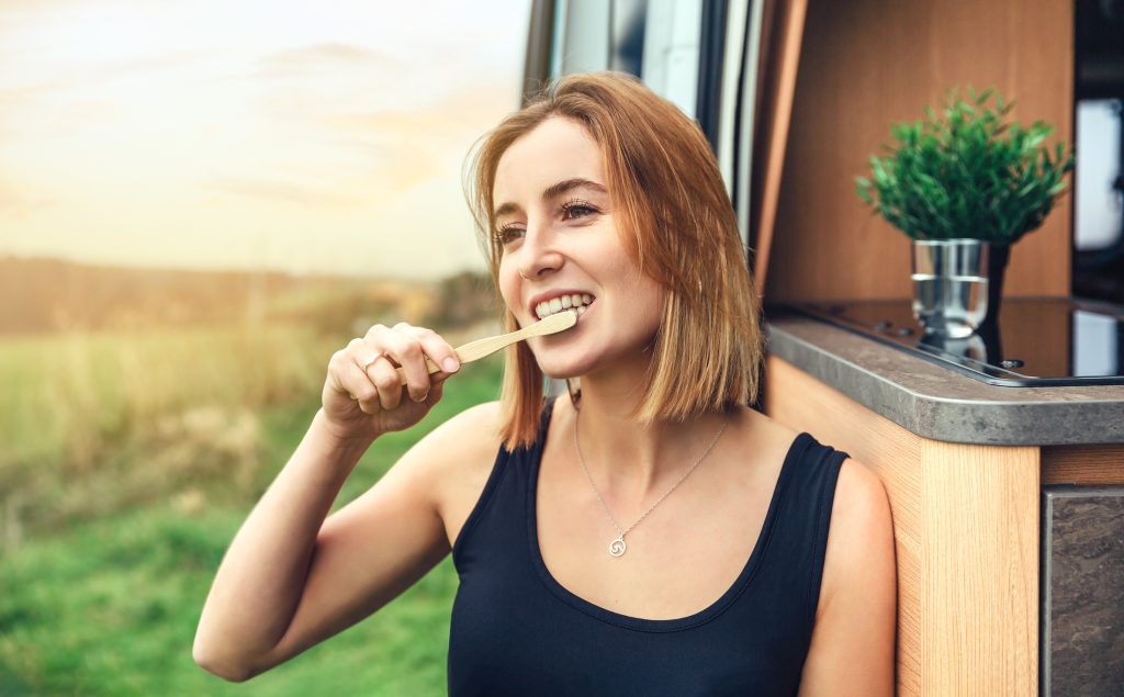 Consejos para cuidar tus dientes mientras viajas